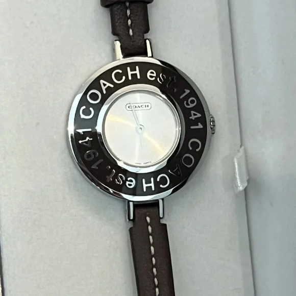Coach Women’s Watch Round Face Leather Band Brown White NWT - Picture 2 of 6